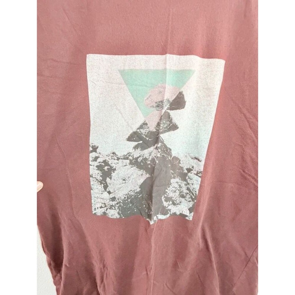 The North Face Not All Who Wander Graphic T-Shirt Men’s Large Burgundy Hiking - Picture 6 of 6